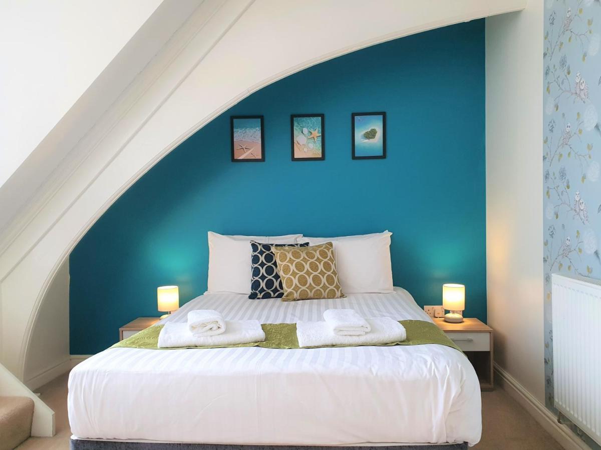 Central Apartments - Spacious 2 Beds スウィンドン エクステリア 写真